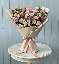 Букет цветов из:  Розы и Лизиантусы в Новодвинске