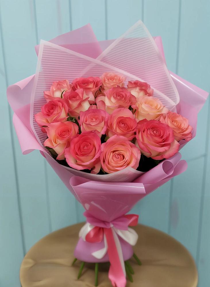 Букет 15 Розовых роз Равель в Новодвинске