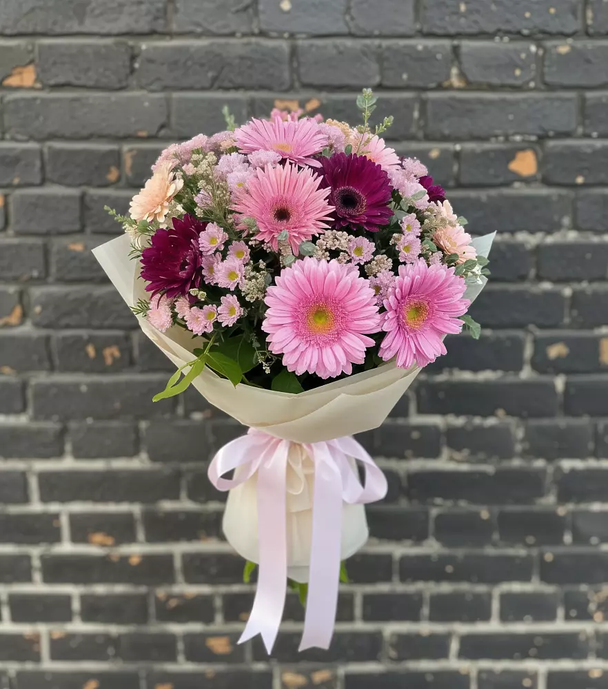 Букет цветов из: Герберы и Хризантемы в Новодвинске