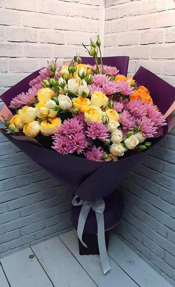 Букет цветов из: Хризантемы и Розы в Новодвинске