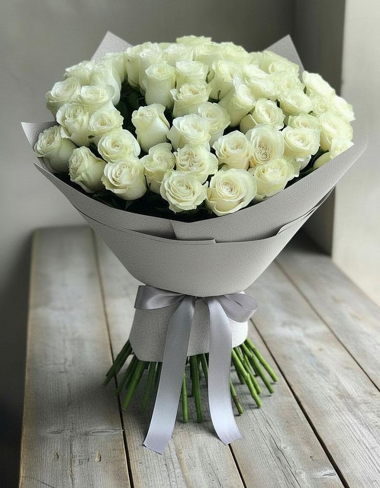 Букет 35 Белых роз в Новодвинске