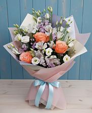Букет цветов из:  Лизиантусы, Розы, Альстромерии и Гипсофила в Новодвинске