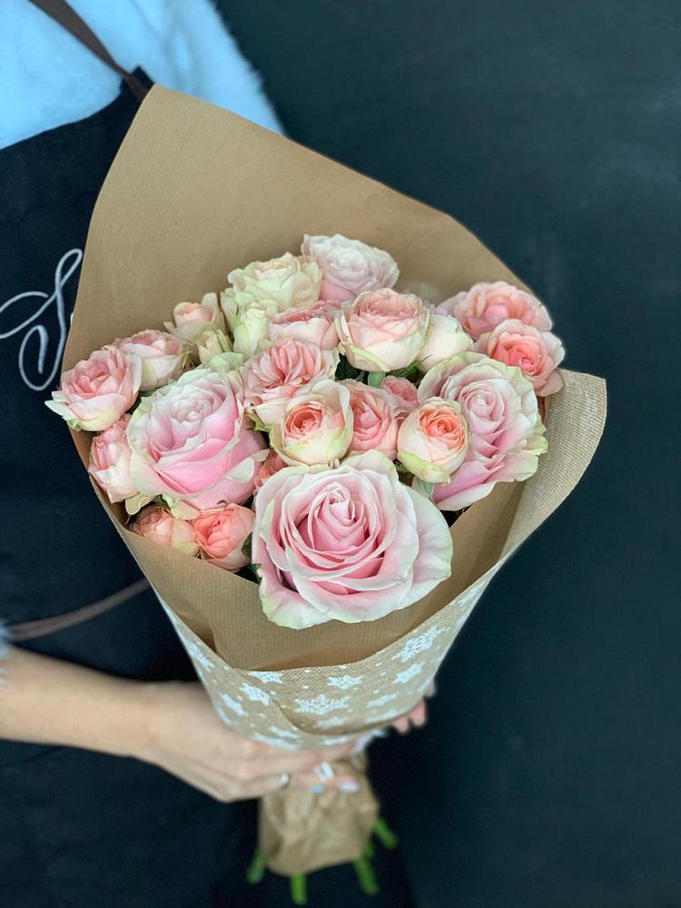 Букет цветов из: Хризантемы и Розы в Новодвинске