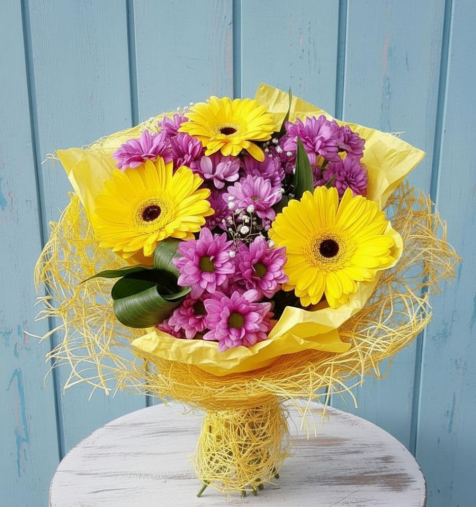 Букет цветов из: Хризантемы и Герберы в Новодвинске
