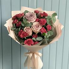 Букет цветов из:  Гвоздики и Розы в Новодвинске