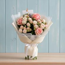 Букет цветов из:  Розы в Новодвинске
